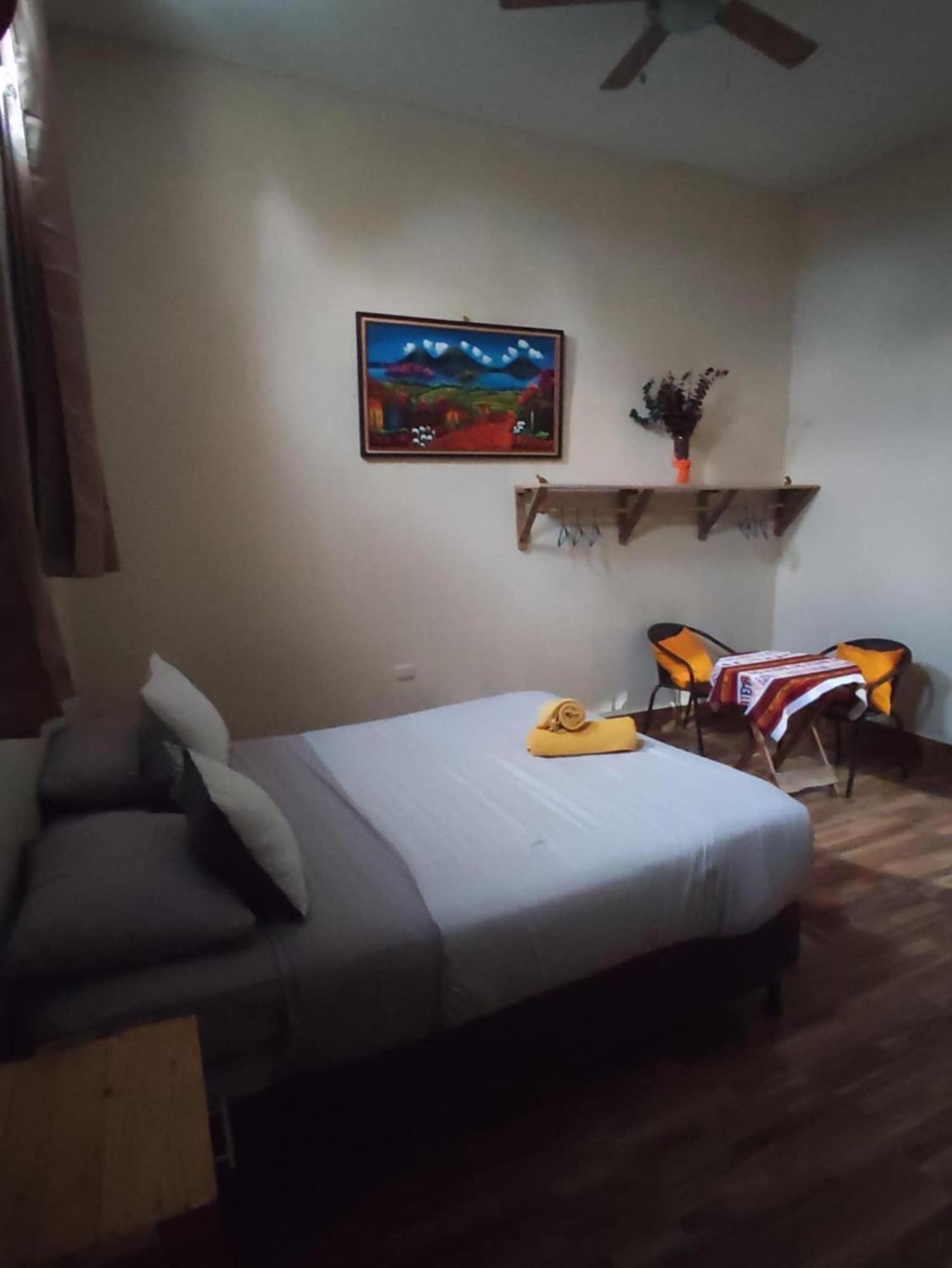 La Casa Colorada Hostel San Benito Luaran gambar